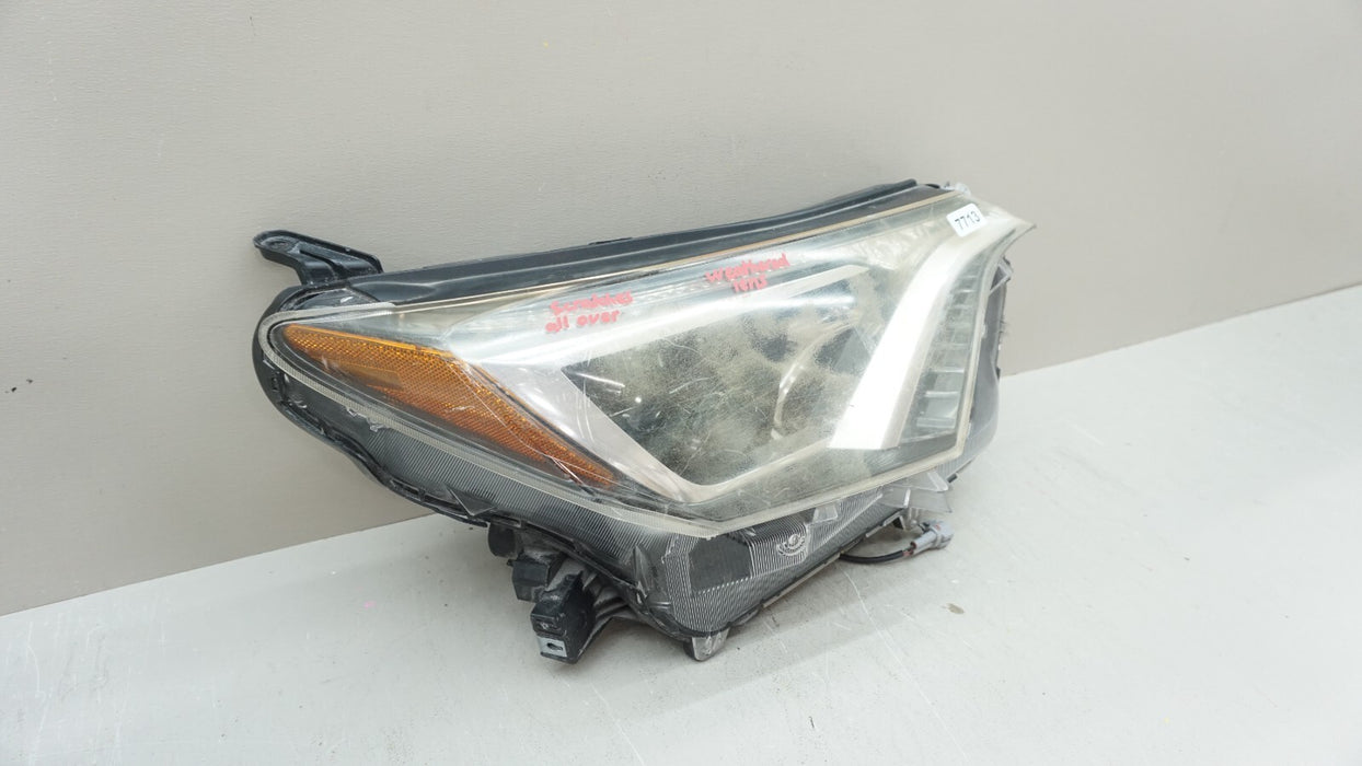 2016-2018 TOYOTA RAV4 SUV FRONT RIGHT PASSENGER SIDE HEADLIGHT LAMP HALOGEN OEM