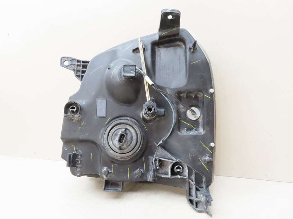 2007-2012 GMC YUKON FRONT RIGHT PASSENGER HEADLIGHT OEM