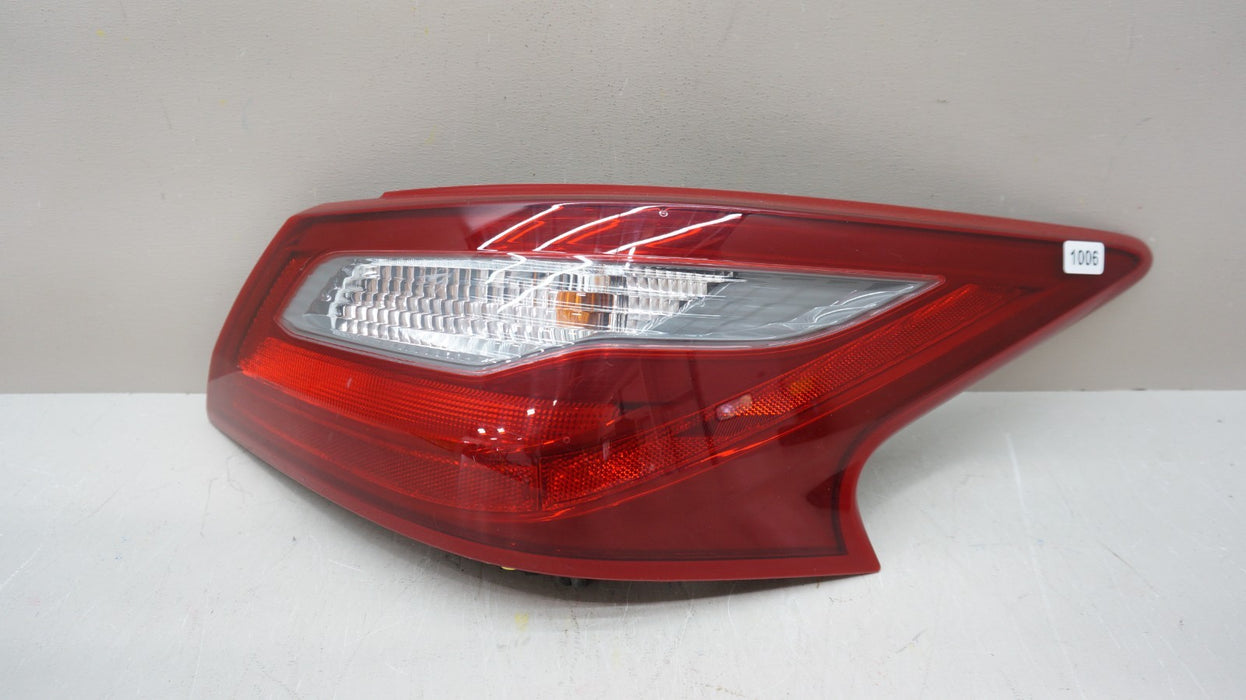*MINT* 2016-2018 NISSAN ALTIMA REAR RIGHT PASSENGER SIDE TAIL LIGHT OEM