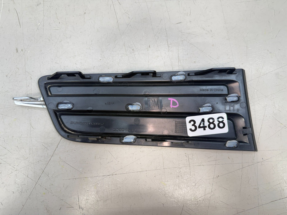 2013-2017 CADILLAC XTS LH FRONT FOG LIGHT COVER TRIM OEM 20901632