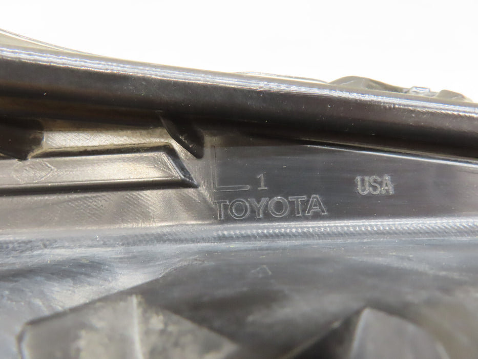 2014-2016 TOYOTA COROLLA FRONT LEFT DRIVER SIDE HEADLIGHT HALOGEN OEM