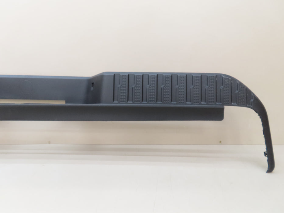 2019-2023 GMC-CHEVROLET 1500 2500 3500 REAR FASCIA STEP PAD BUMPER COVER OEM