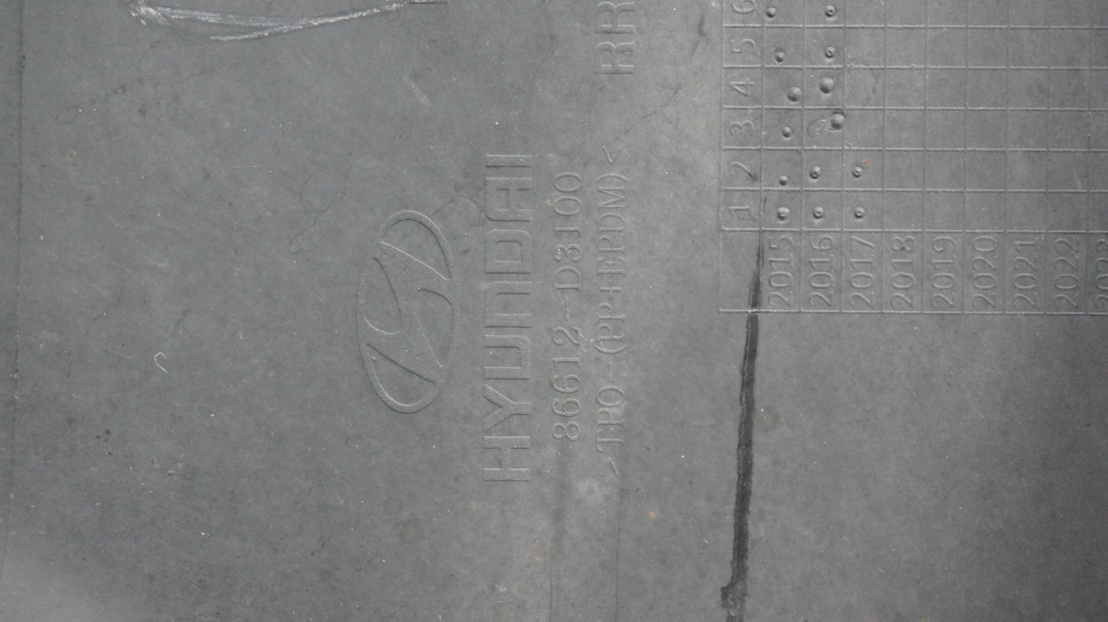 2016-2018 HYUNDAI TUCSON REAR LOWER BUMPER VALANCE COVER 86612-D3100 OEM