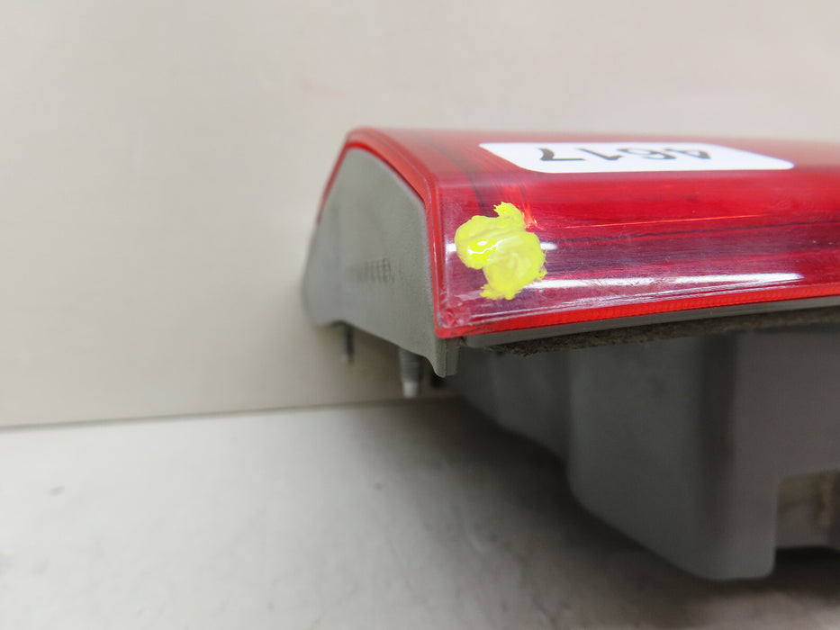 2014-2018 JEEP GRAND CHEROKEE REAR RIGHT PASSENGER INNER TAIL LIGHT OEM