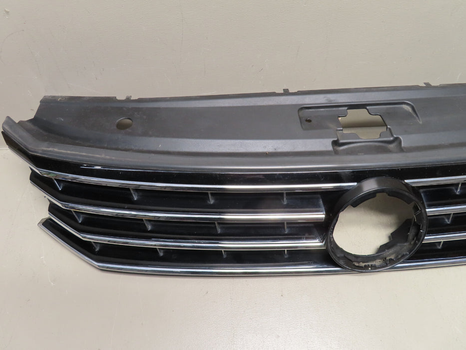 2016 2017 VOLKSWAGEN PASSAT UPPER GRILL GRILLE OEM