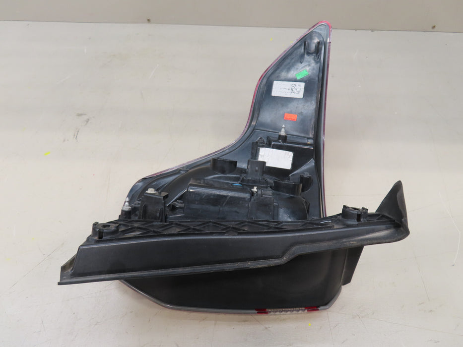 2016-2019 FORD EXPLORER SPORT RIGHT RH LED TAIL LIGHT LAMP OEM