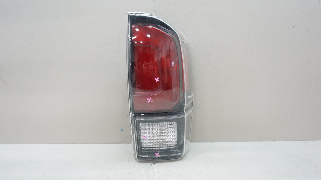 2016-2023 TOYOTA TACOMA REAR RIGHT PASSENGER SIDE TAIL LIGHT OEM