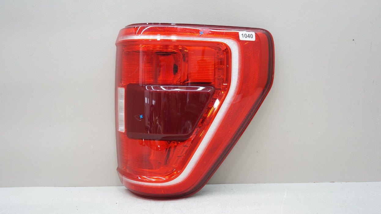 2021-2023 FORD F-150 F150 REAR RIGHT SIDE BLIND SPOT TAIL LIGHT OEM ML34-13B504