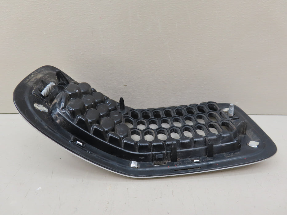 2014-2018 JEEP CHEROKEE FRONT RADIATOR GRILL GRILLE INSERT #2 OEM