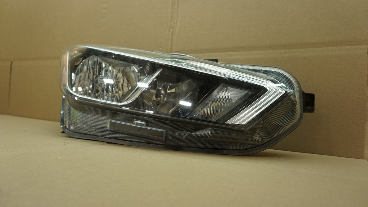 2020-2022 NISSAN VERSA FRONT RIGHT PASSENGER SIDE HEADLIGHT HALOGEN OEM 20 21 22