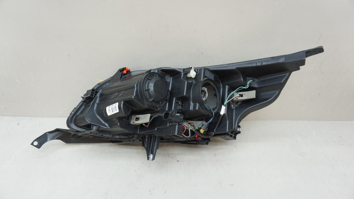2013-2016 CHEVROLET MALIBU FRONT RIGHT PASSENGERS SIDE HALOGEN HEADLIGHT OEM