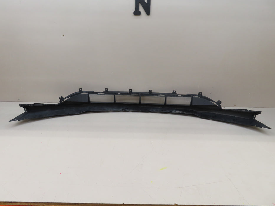2016-2017 2018 CHEVROLET MALIBU FRONT LOWER BUMPER COVER VALANCE OEM 23478398