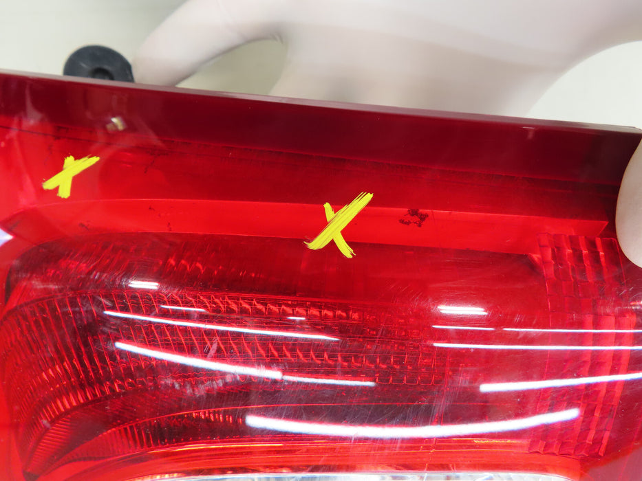 2018 2019 2020 CHEVROLET EQUINOX REAR RIGHT PASSENGER TAIL LIGHT OEM 812744860