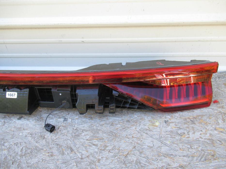 2019 2020 AUDI Q8 REAR LIFT GATE TRUNK TAIL LIGHT BAR LAMP OEM