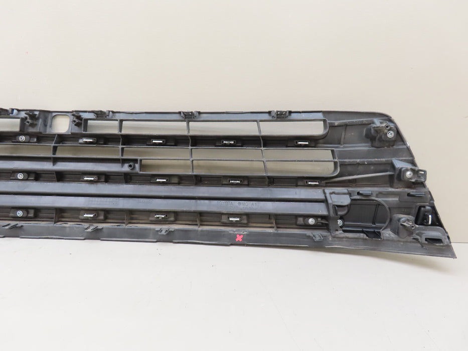 2017-2019 TOYOTA HIGHLANDER FRONT BUMPER RADIATOR GRILLE GRILL OEM