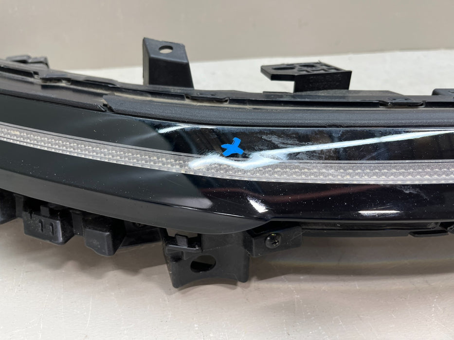 2023-2026 HYUNDAI SONATA CENTER LED DAYTIME RUNNING LIGHT DRL 92209-L4600 OEM