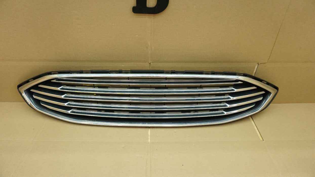 2017-2018 FORD FUSION FRONT BUMPER CENTER GRILL GRILLE OEM HS73-8150-AEW 17 18