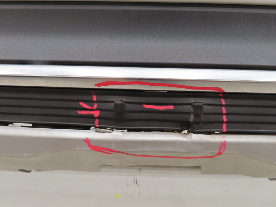 2017-2019 AUDI Q7 REAR LOWER BUMPER COVER  OEM 4M0807521J
