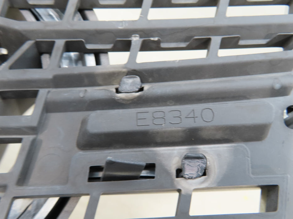 2010-2012 CADILLAC SRX FRONT UPPER BUMPER GRILLE GRILL W/ EMBLEM OEM 25778321
