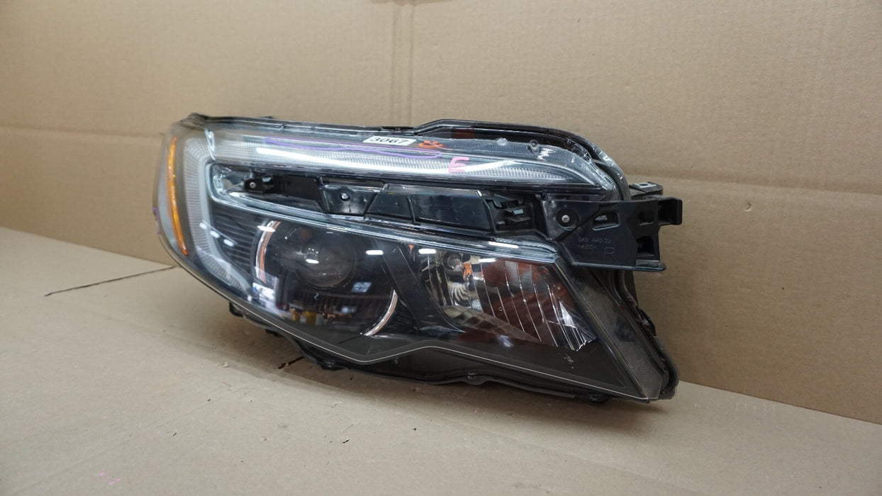 2016-2018 HONDA PILOT FRONT RIGHT PASSENGERS SIDE HEADLIGHT OEM 16 17 18