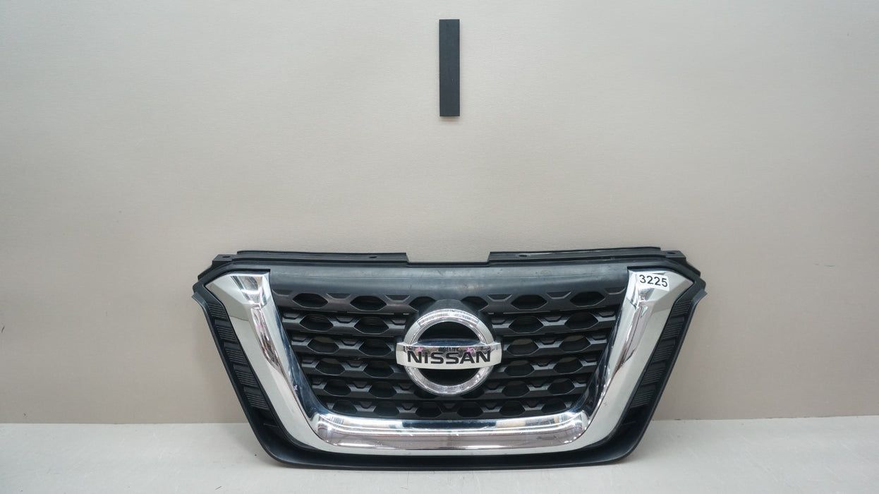 2018-2020 NISSAN KICKS FRONT BUMPER GRILLE GRILL OEM 62310-5RB0A