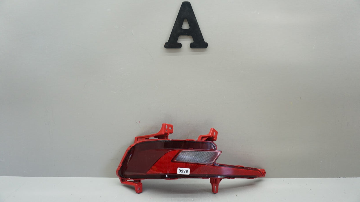 2019-2020 HYUNDAI ELANTRA SPORT REAR LEFT BUMPER REFLECTOR LIGHT OEM 92405-F2500