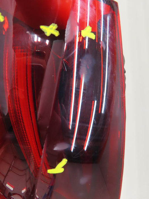 2015-2018 PORSCHE CAYENNE REAR RIGHT PASSENGER SIDE TAIL LIGHT LED OEM