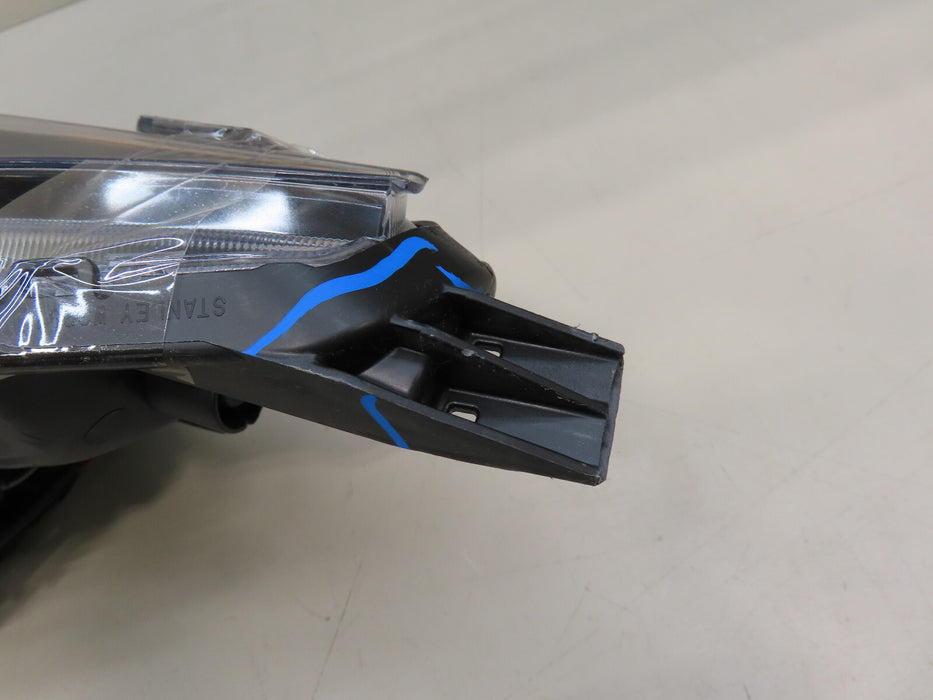 2018 2019 SUBARU OUTBACK FRONT RIGHT PASSENGER SIDE HEADLIGHT HALOGEN OEM