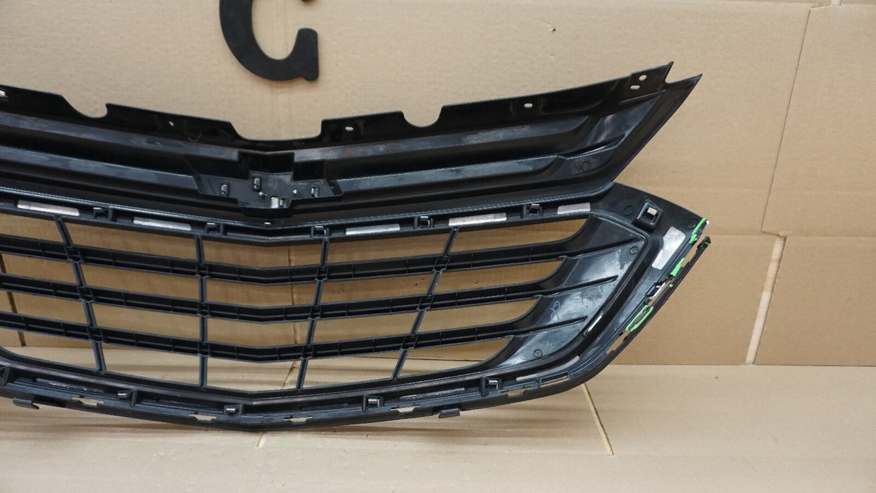 2018-2021 CHEVROLET EQUINOX FRONT CENTER RADIATOR GRILLE GRILL OEM 18 19 20 21