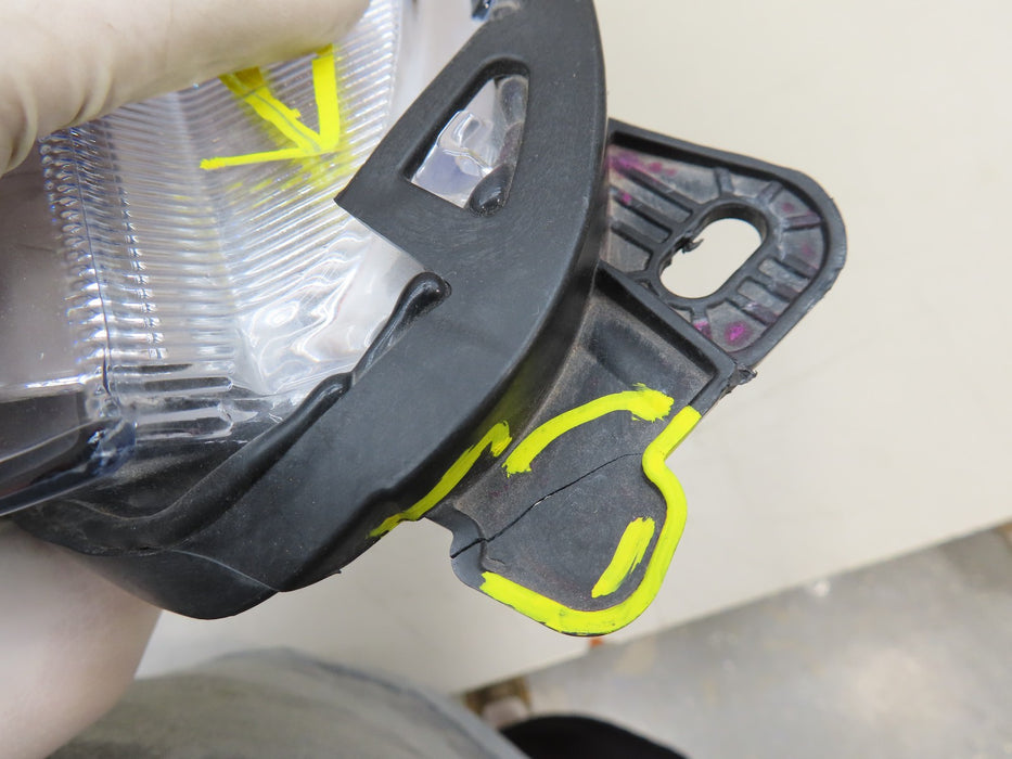 2017-2019 FORD ESCAPE LEFT DRIVER SIDE HALOGEN HEADLIGHT LAMP OEM GJ54-13W030