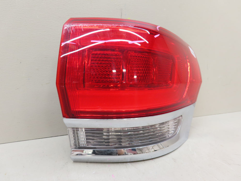 2014-2019 JEEP GRAND CHEROKEE RIGHT TAILLIGHT LAMP OEM P68110016AD