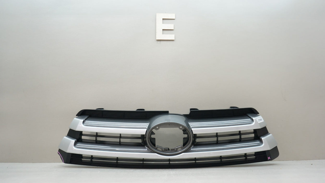 2016-2019 TOYOTA HIGHLANDER FRONT BUMPER RADIATOR GRILLE OEM 53101-0E240