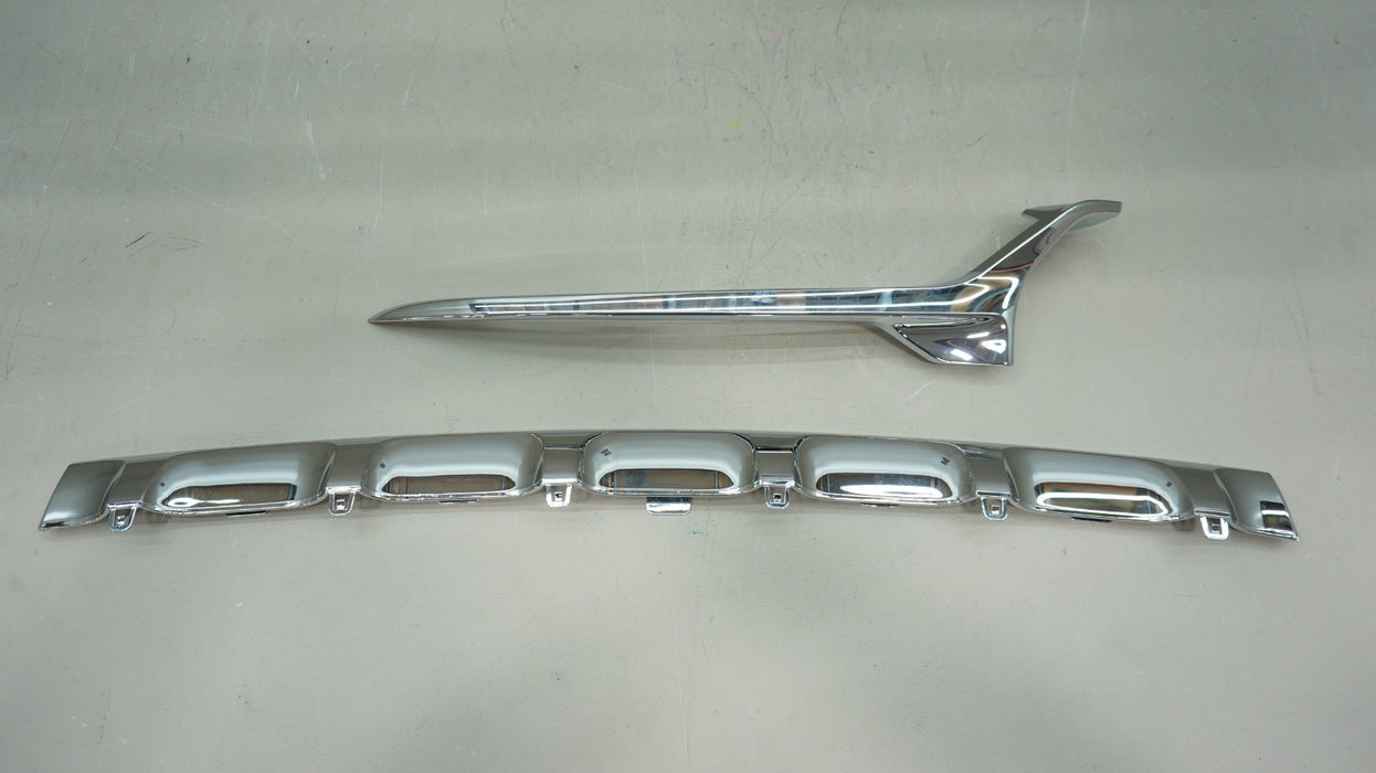 2022-2024 JEEP GRAND CHEROKEE FRONT GRILLE SURROUND CHROME OEM 68577398AA