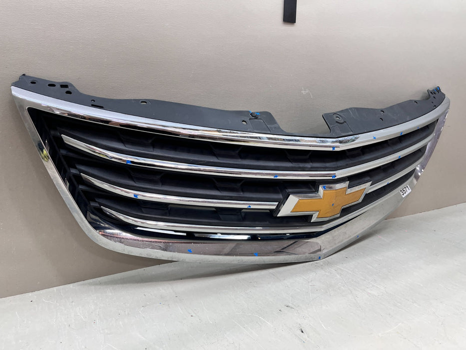 2013-2017 CHEVROLET TRAVERSE FRONT UPPER GRILLE 20988633 OEM