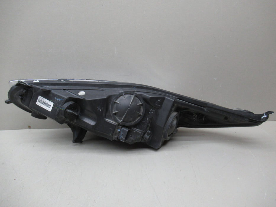 2014 2015 2016 2017 2018 Ford Fiesta Halogen Headlight RH PASSENGER Side OEM