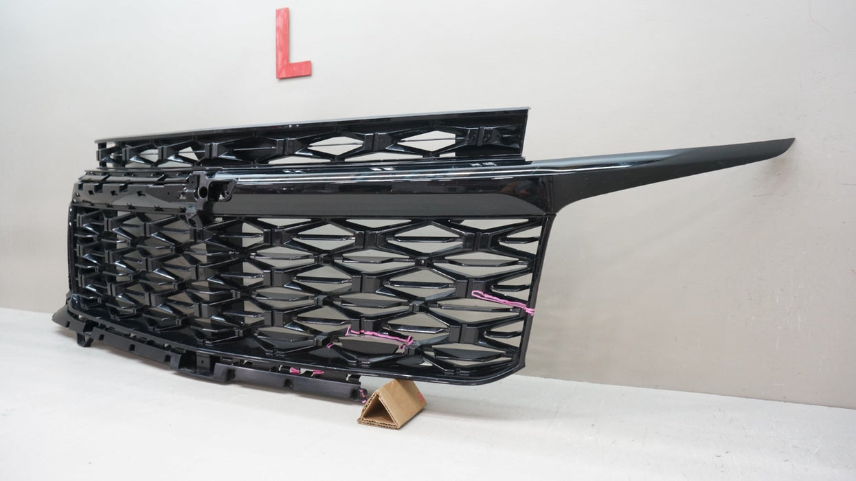 2024-2025 CHEVROLET TRAVERSE FRONT BUMPER RADIATOR GRILLE OEM