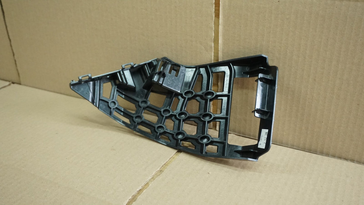 2019-2021 BMW X5 G05 M SPORT FRONT BUMPER RIGHT SIDE BRACKET RETAINER MOUNT OEM