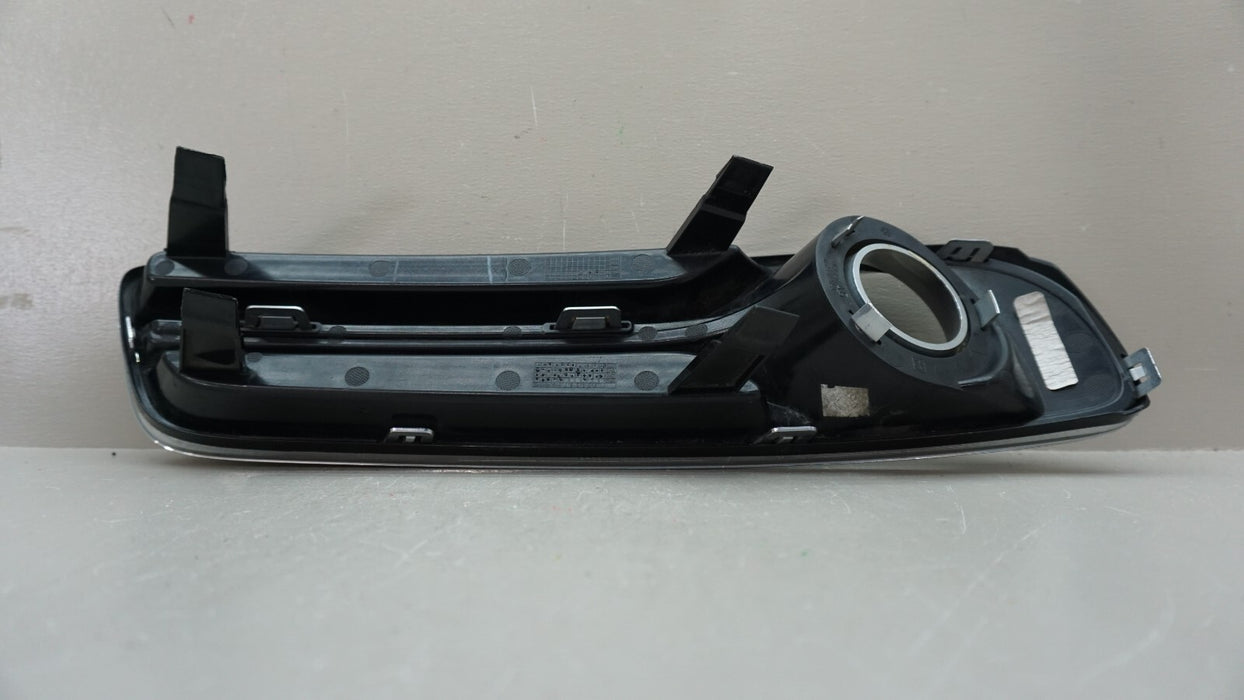 2011-2016 CHRYSLER 300 LEFT LOWER GRILLE FOG LIGHT BEZEL TRIM OEM 11LX-197AB