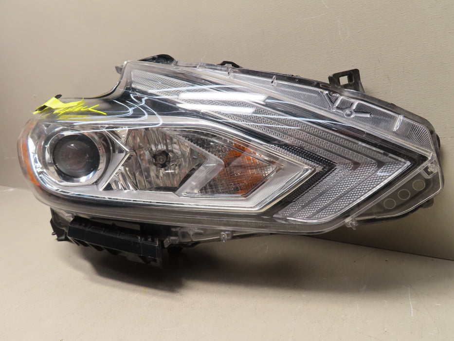 16 17 18 2016 2017 2018 NISSAN ALTIMA RH RIGHT HEADLIGHT LAMP OEM