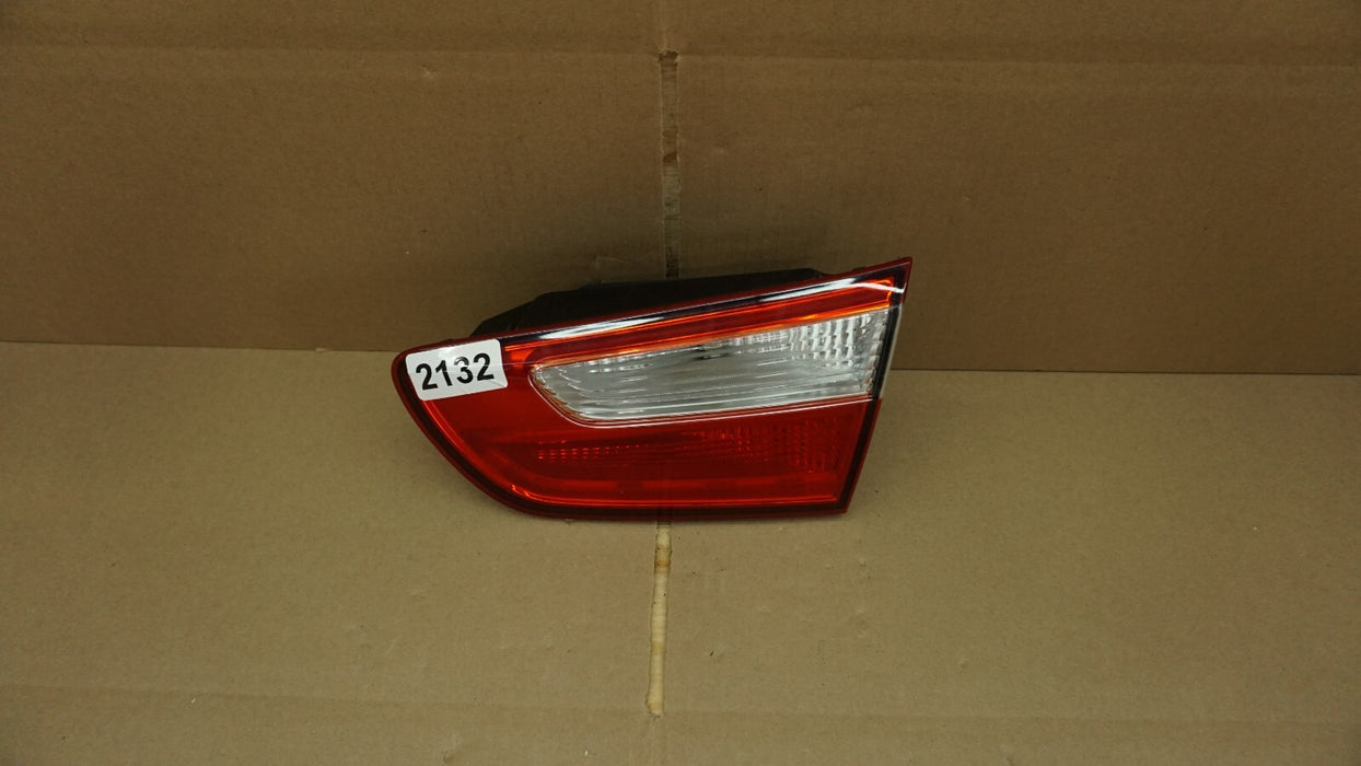 2012-2017 KIA RIO SEDAN RIGHT PASSENGER SIDE TAIL LIGHT HALOGEN OEM