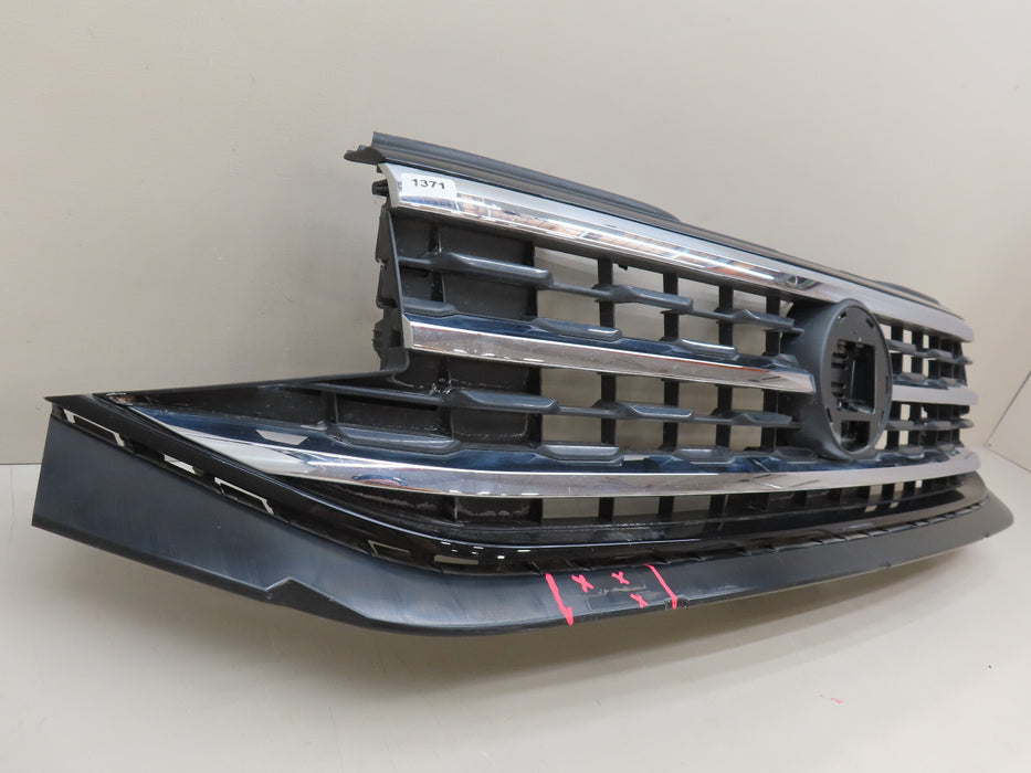 2020-2023 VOLKSWAGEN ATLAS FRONT RADIATOR GRILLE GRILL OEM