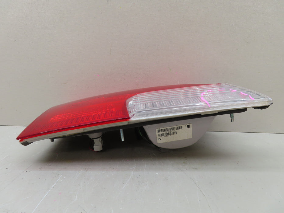 2010-2017 GMC TERRAIN LEFT DRIVER SIDE INNER TAIL LIGHT OEM