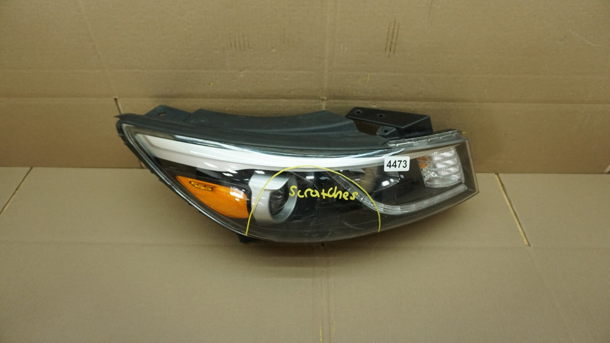 2015-2018 KIA SEDONA RIGHT PASSENGER SIDE HEADLIGHT XENON HID OEM 92102A9120