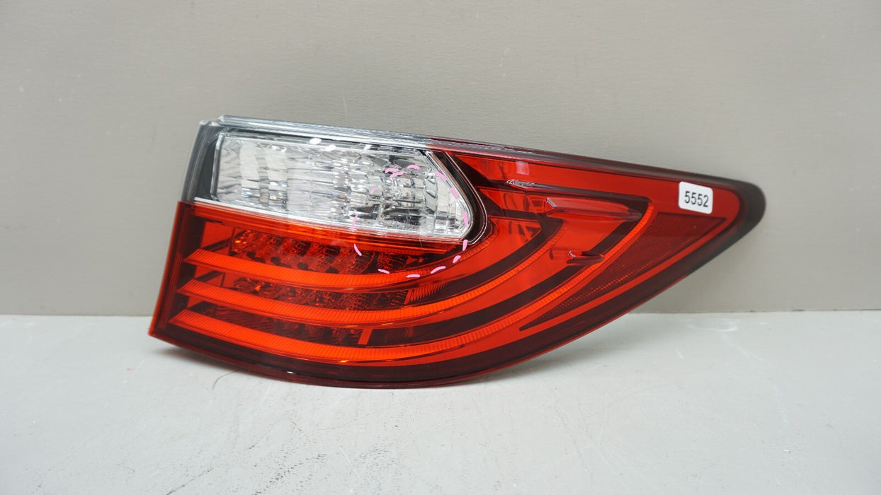 2013-2015 LEXUS ES350 ES300H REAR RIGHT PASSENGER SIDE TAIL LIGHT OEM 2014