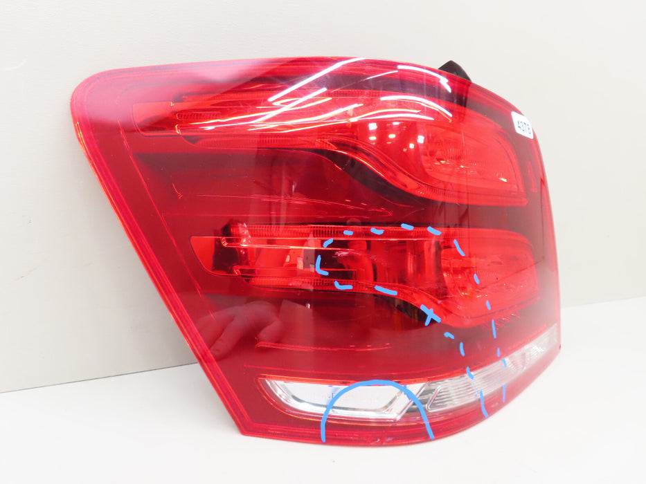 2013-2015 MERCEDES-BENZ GLK 250 REAR LEFT DRIVER SIDE TAIL LIGHT OEM A2049060357