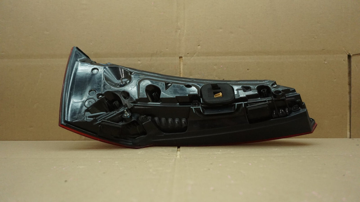 2017-2020 AUDI Q5 SQ5 REAR RIGHT PASSENGER SIDE TAIL LIGHT LED OEM 17 18 19 20