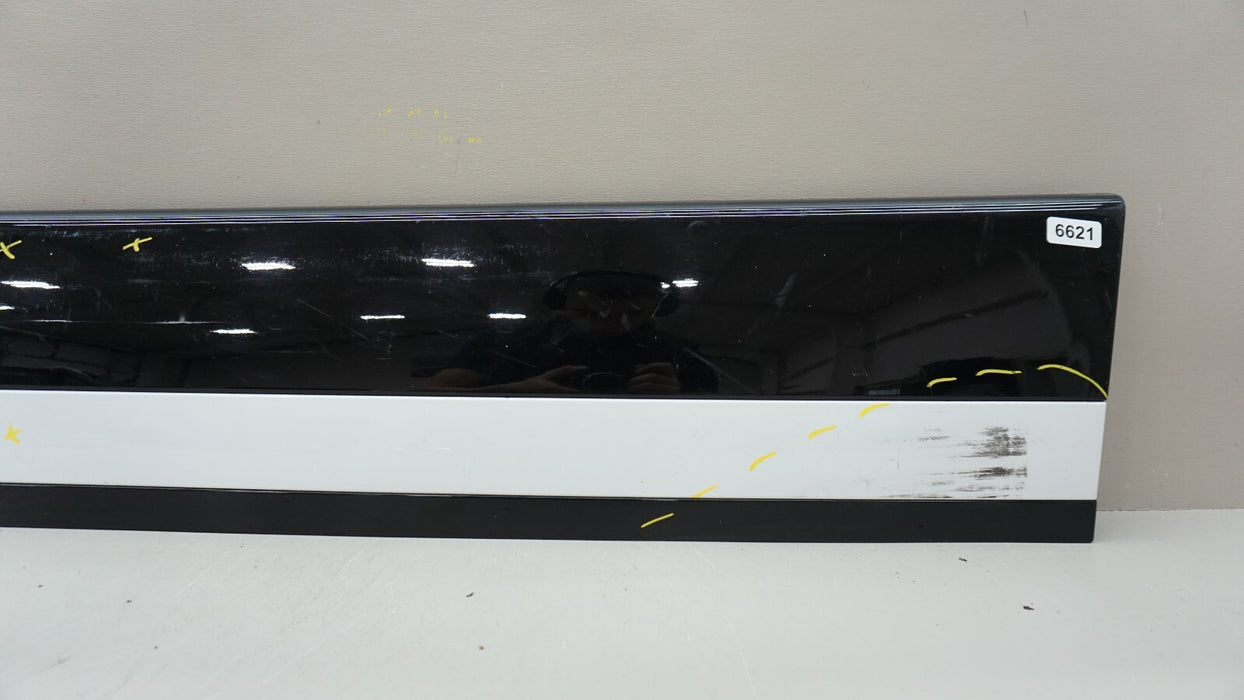2018-2019 RANGE ROVER VELAR FRONT RIGHT OUTER DOOR TRIM MOLDING OEM JBA2-21064