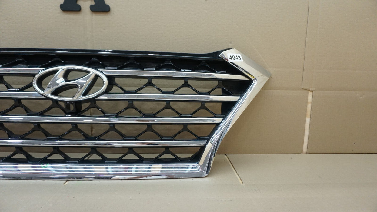 2019-2020 HYUNDAI TUCSON GRILL W/EMBLEM CAMERA HOLE 86351-D3610 OEM