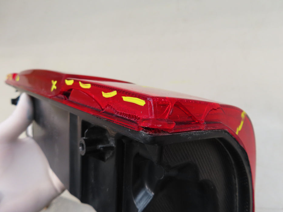 2020-2022 FORD F250 F-250 F350 F-350 REAR RIGHT PASSENGER TAIL LIGHT OEM