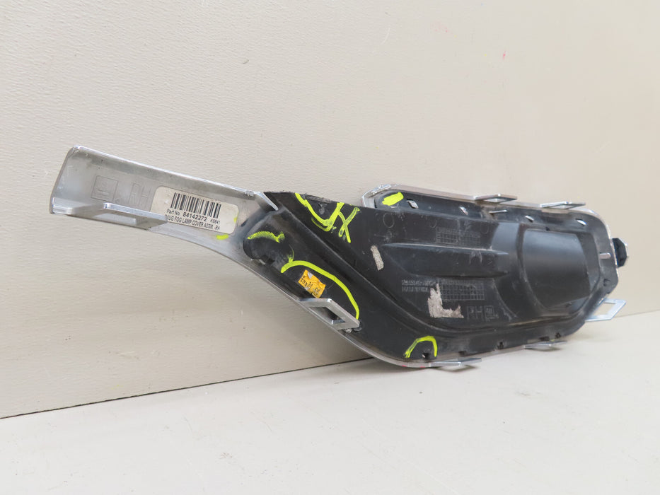 2017-2019 GMC ACADIA FRONT RIGHT PASSENGER SIDE FOG LIGHT COVER BEZEL OEM